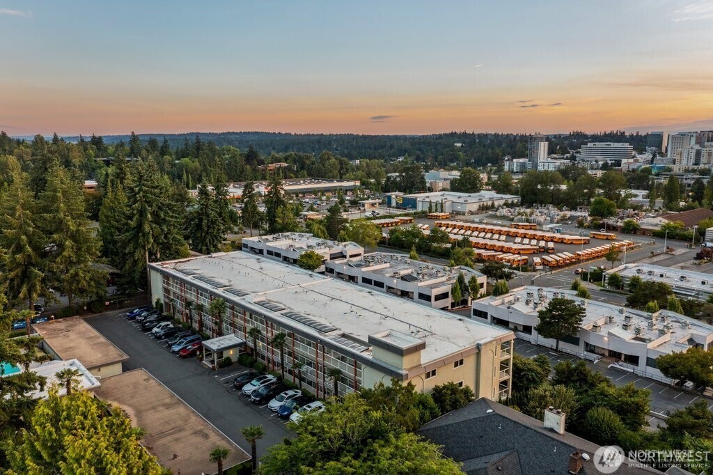 701 122nd Avenue NE Bellevue WA 98005