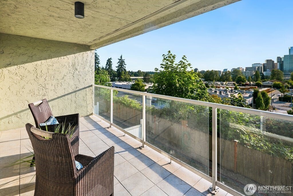701 122nd Avenue NE Bellevue WA 98005