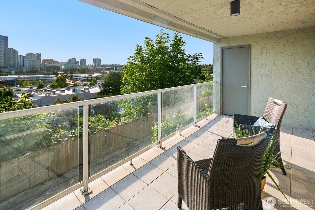 701 122nd Avenue NE Bellevue WA 98005