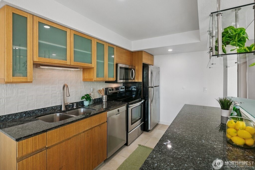 701 122nd Avenue NE Bellevue WA 98005