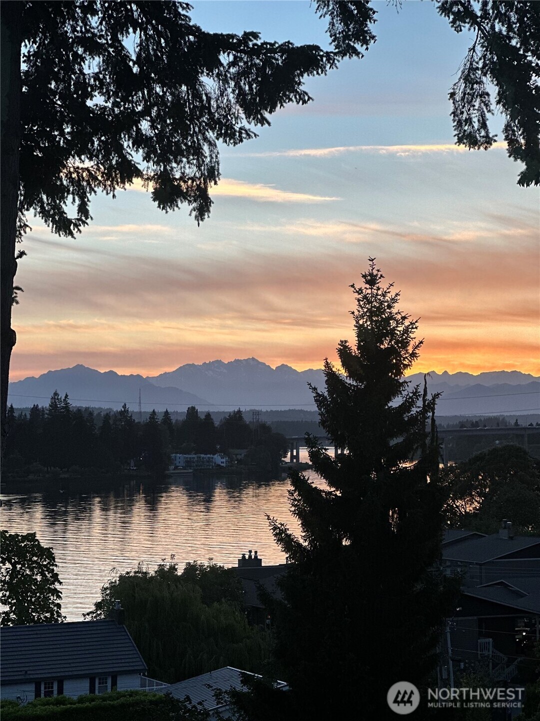 1149 Wheaton Way Bremerton WA 98310