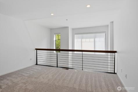 10575 NE 12th Place Bellevue WA 98004