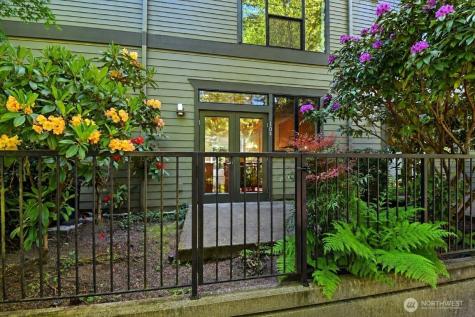 10575 NE 12th Place Bellevue WA 98004
