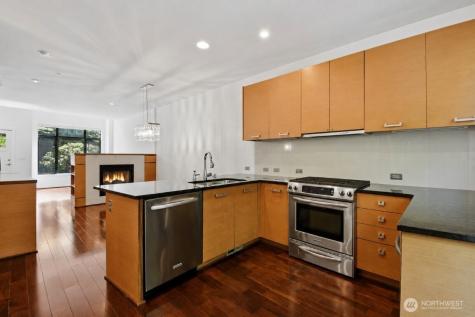 10575 NE 12th Place Bellevue WA 98004