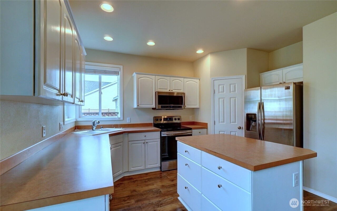 7053 Radius Loop SE Lacey WA 98513