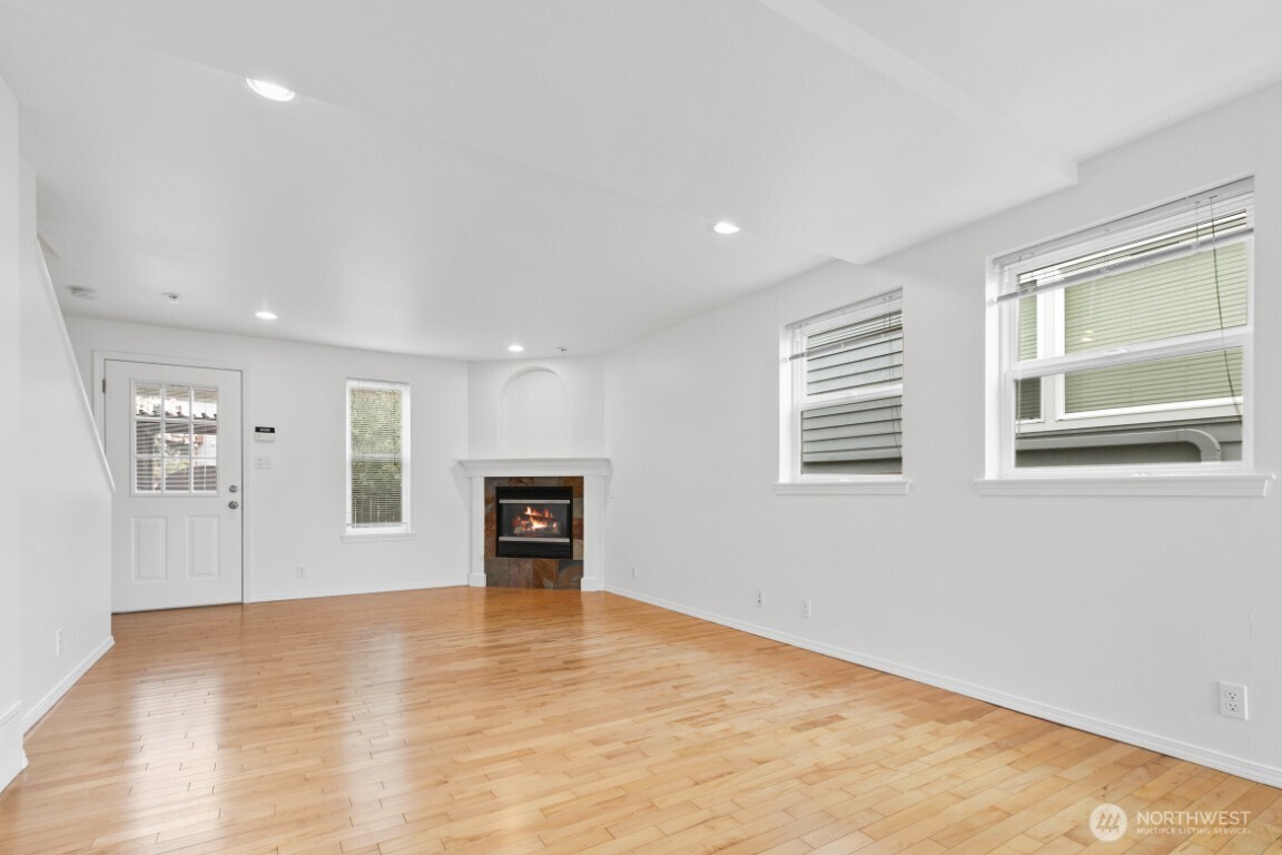 3633 22nd Avenue W Seattle WA 98199