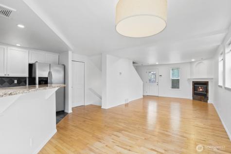 3633 22nd Avenue W Seattle WA 98199