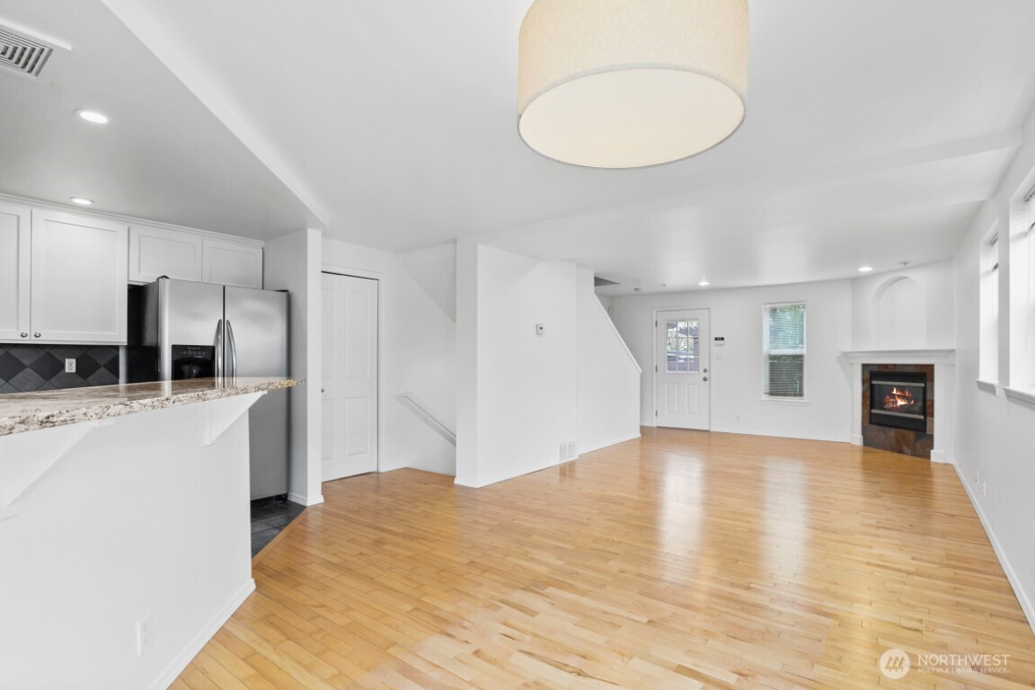 3633 22nd Avenue W Seattle WA 98199