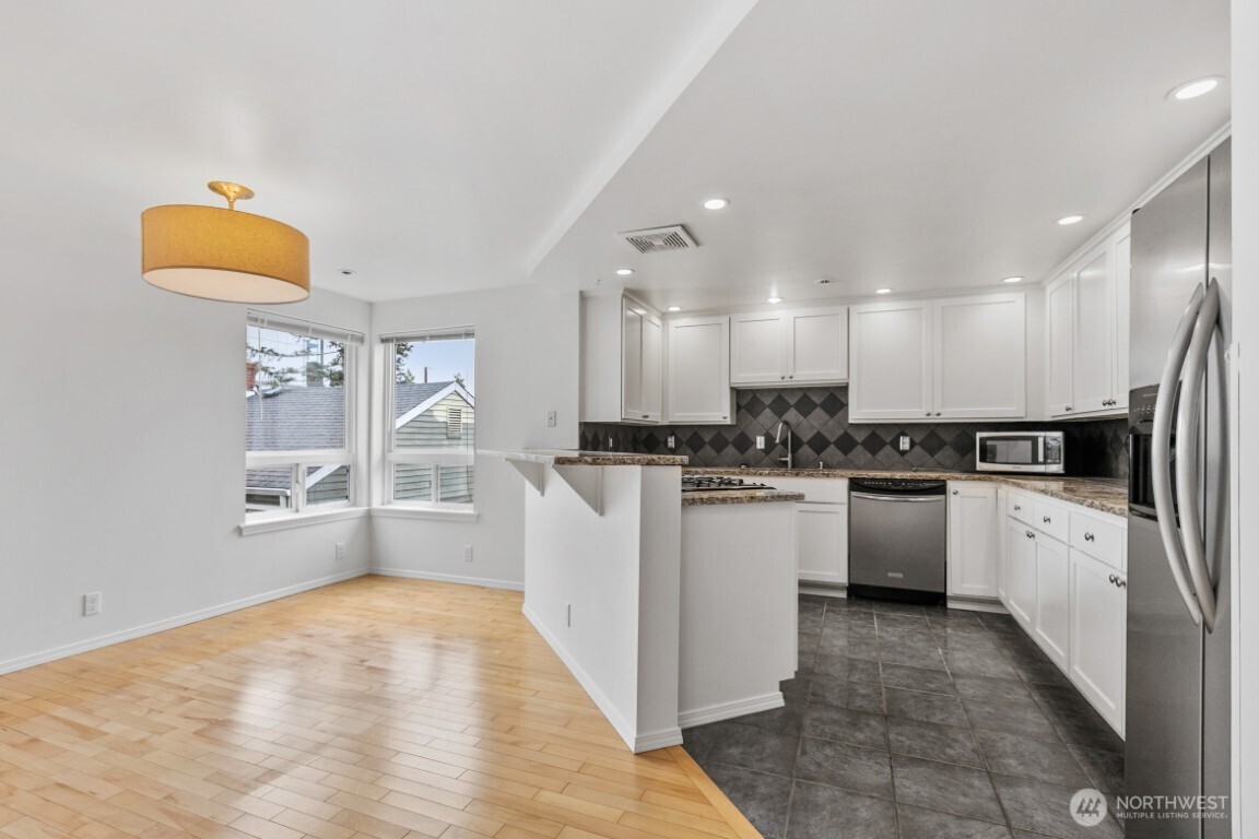 3633 22nd Avenue W Seattle WA 98199