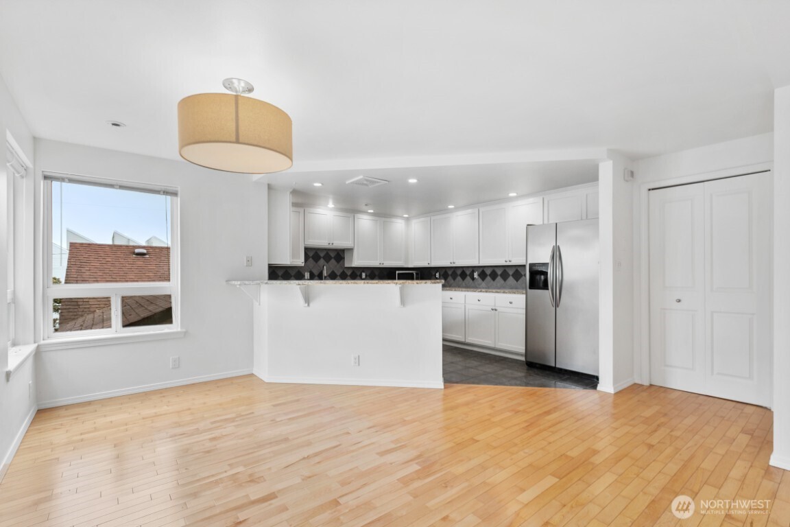 3633 22nd Avenue W Seattle WA 98199