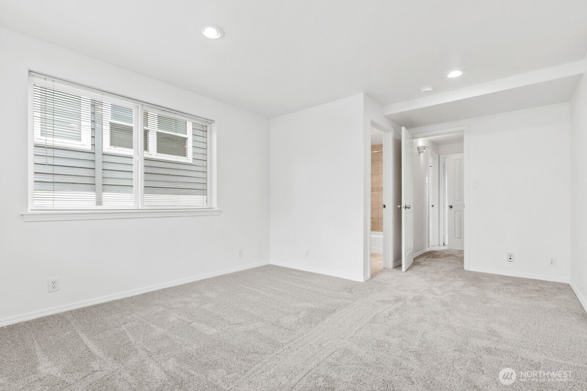 3633 22nd Avenue W Seattle WA 98199