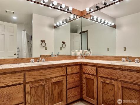 4117 117th Avenue NE Kirkland WA 98033