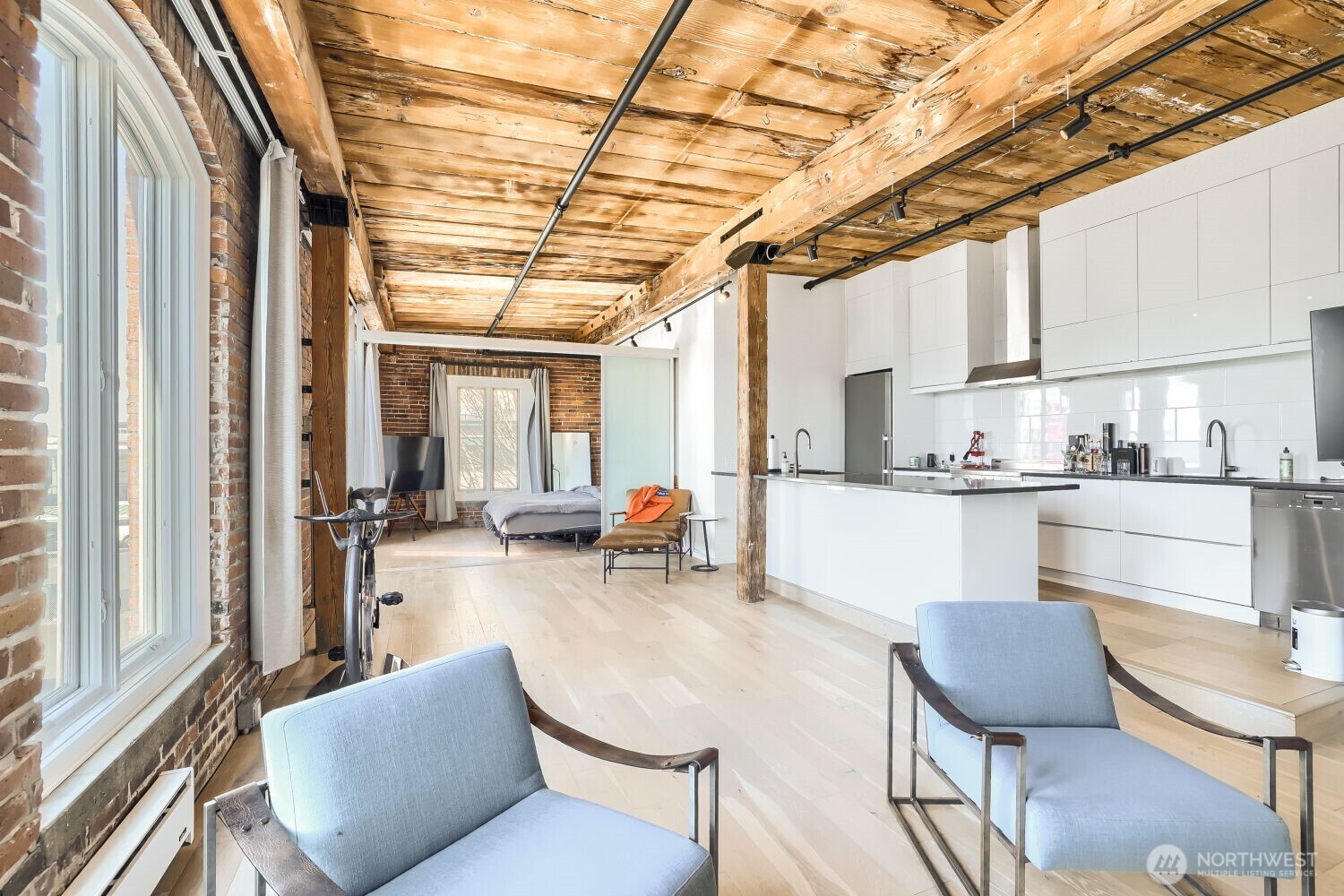 1507 Western Seattle WA 98101