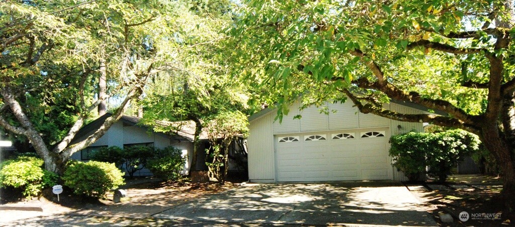 930 130th Avenue NE Bellevue WA 98005