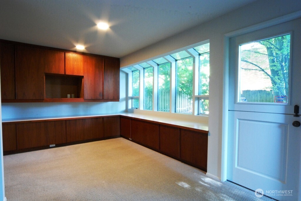 930 130th Avenue NE Bellevue WA 98005