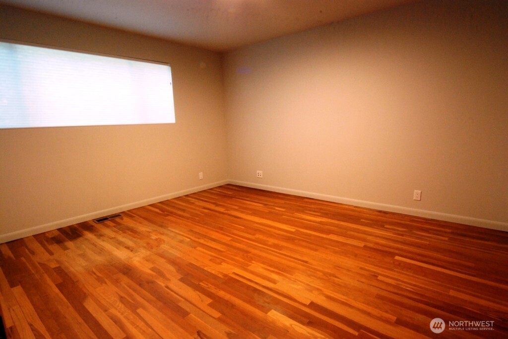 930 130th Avenue NE Bellevue WA 98005