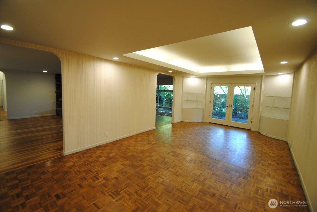 930 130th Avenue NE Bellevue WA 98005