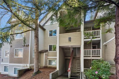 18501 SE Newport Way Issaquah WA 98029