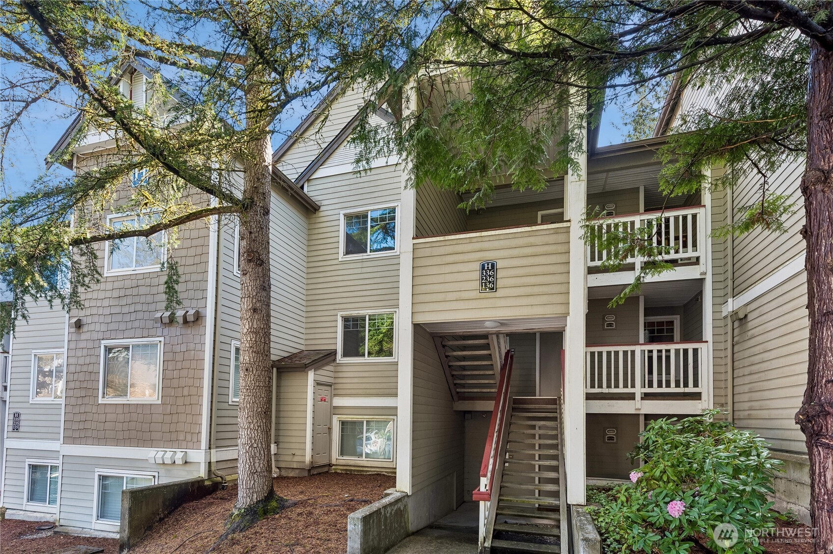 18501 SE Newport Way Issaquah WA 98029