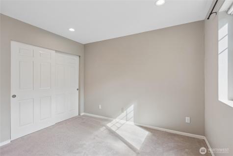 18501 SE Newport Way Issaquah WA 98029