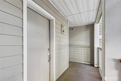18501 SE Newport Way Issaquah WA 98029