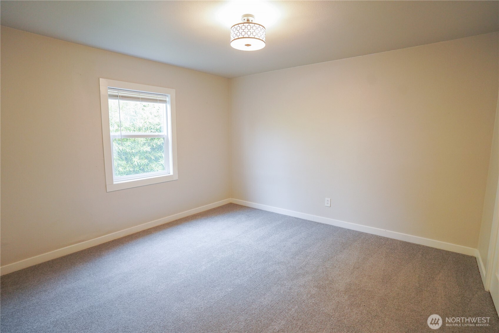 154 NE 115th Seattle WA 98125