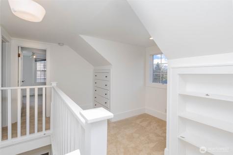 4814 36th Avenue NE Seattle WA 98105
