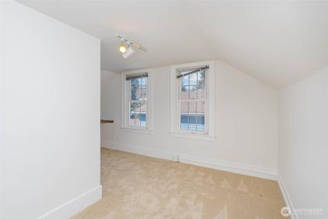 4814 36th Avenue NE Seattle WA 98105