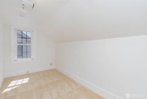 4814 36th Avenue NE Seattle WA 98105