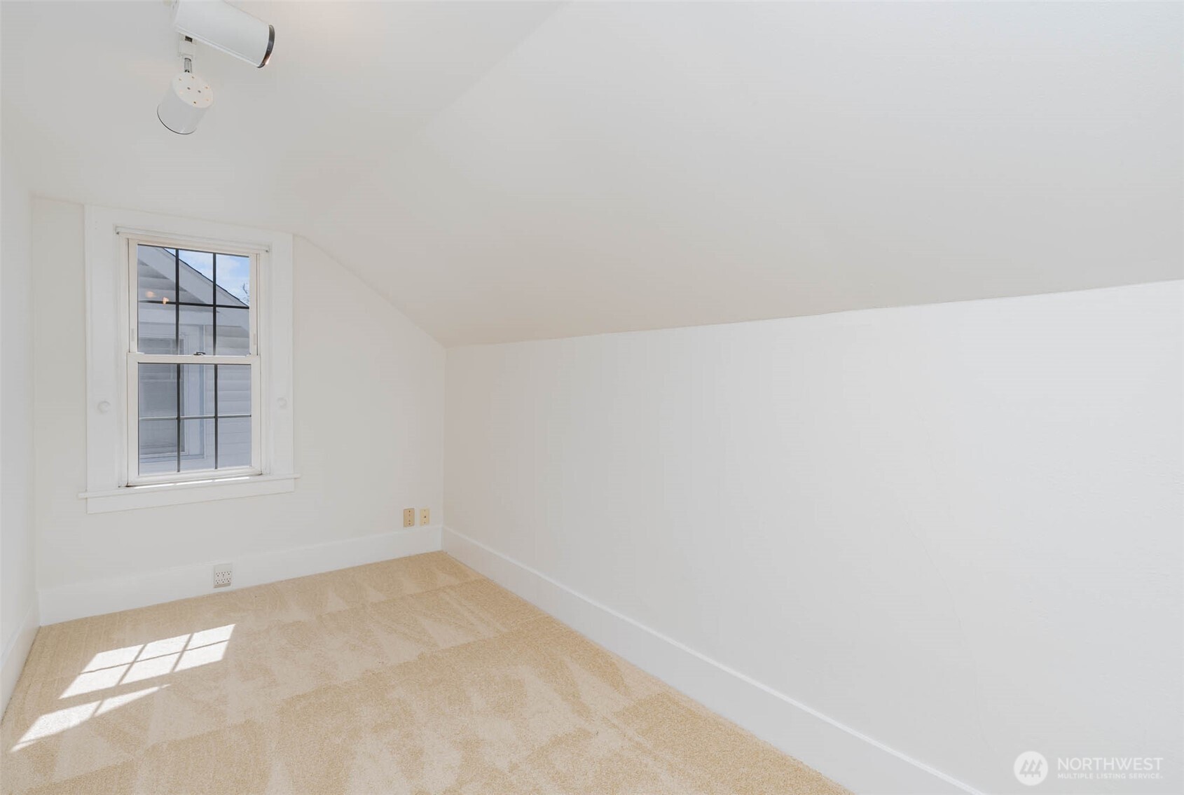 4814 36th Avenue NE Seattle WA 98105