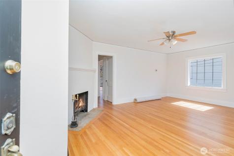 4814 36th Avenue NE Seattle WA 98105