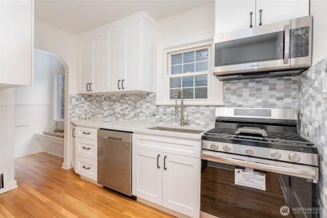 4814 36th Avenue NE Seattle WA 98105