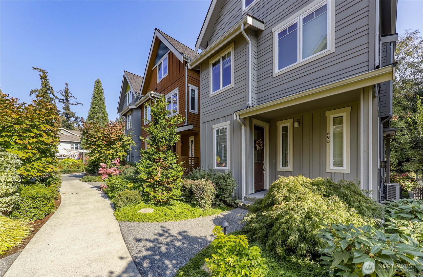 690 Wintersweet Road NE Bainbridge Island WA 98110