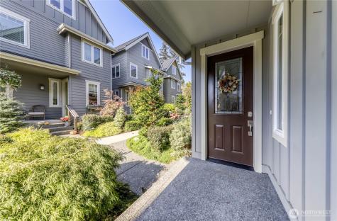 690 Wintersweet Road NE Bainbridge Island WA 98110