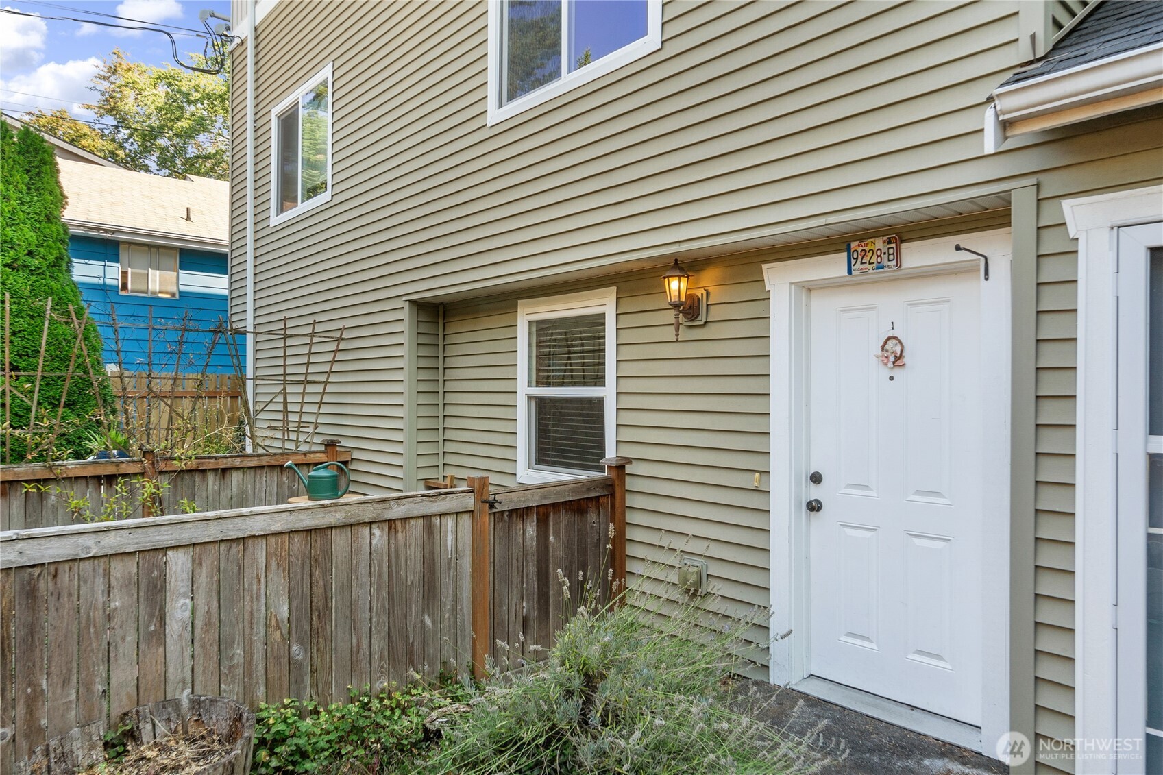 9228 15th Avenue SW Seattle WA 98106