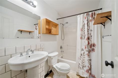 9228 15th Avenue SW Seattle WA 98106