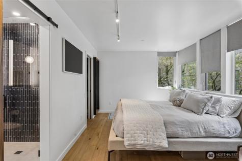 732 Belmont Place E Seattle WA 98102