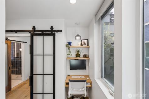 732 Belmont Place E Seattle WA 98102