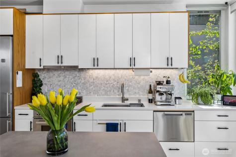732 Belmont Place E Seattle WA 98102