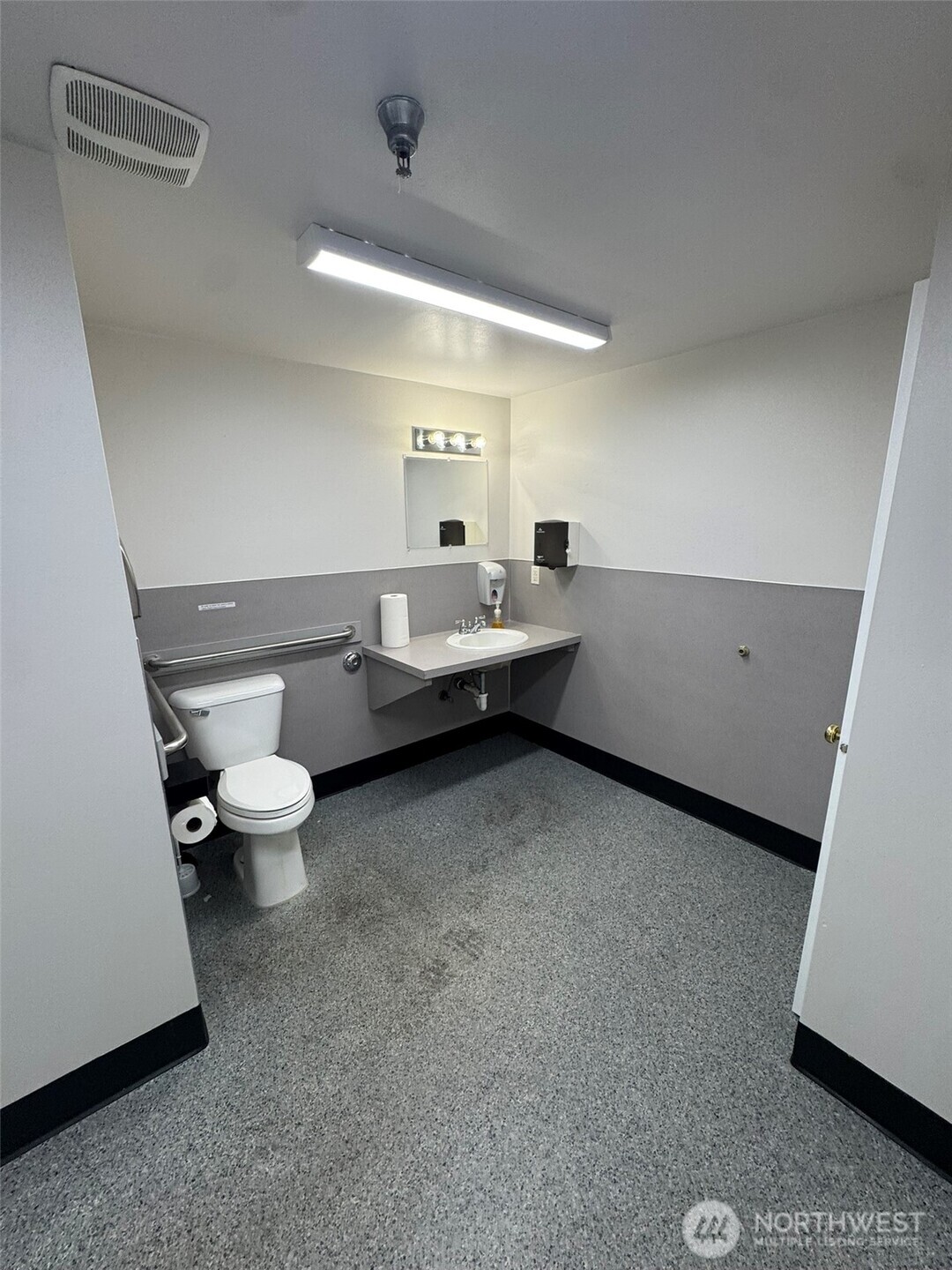 3077 20th Street E Fife WA 98424