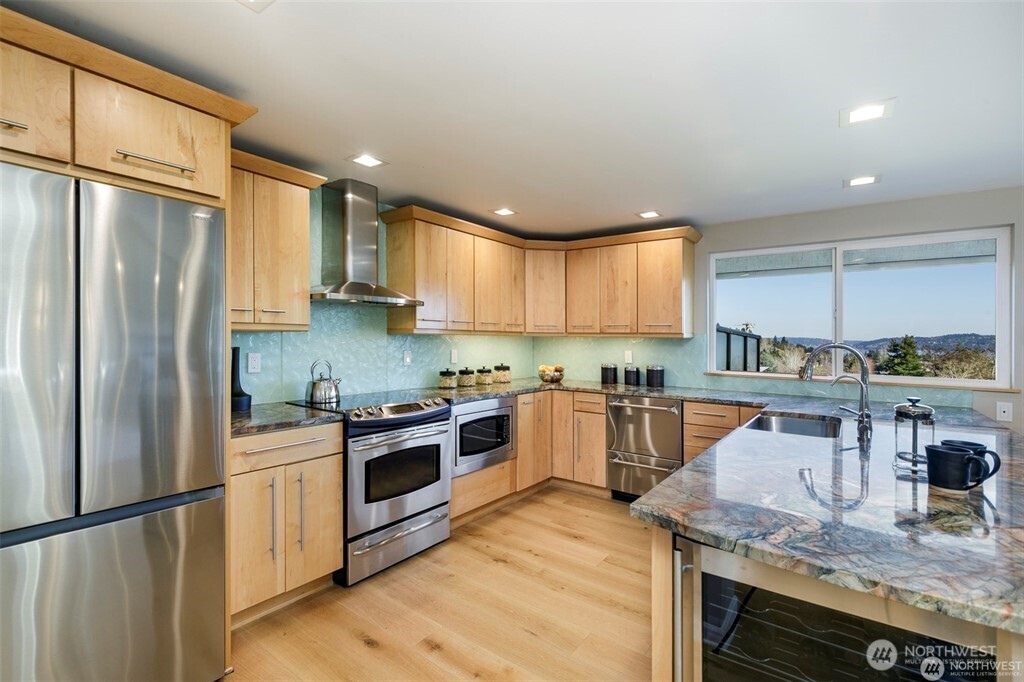 6001 60th Avenue NE Seattle WA 98115