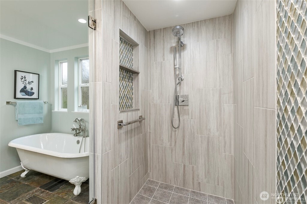 6001 60th Avenue NE Seattle WA 98115