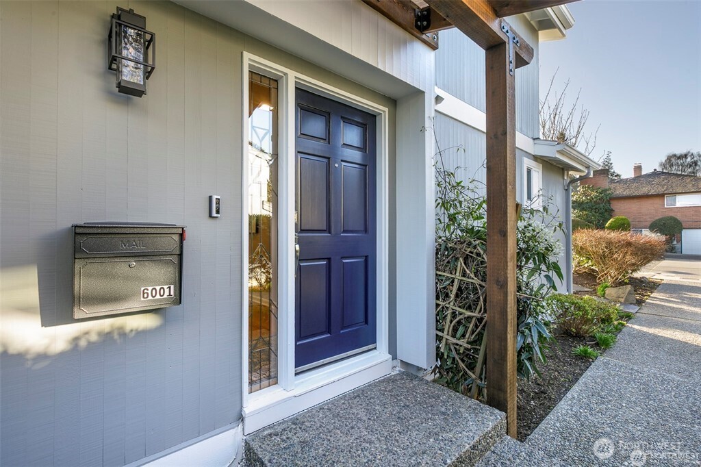 6001 60th Avenue NE Seattle WA 98115