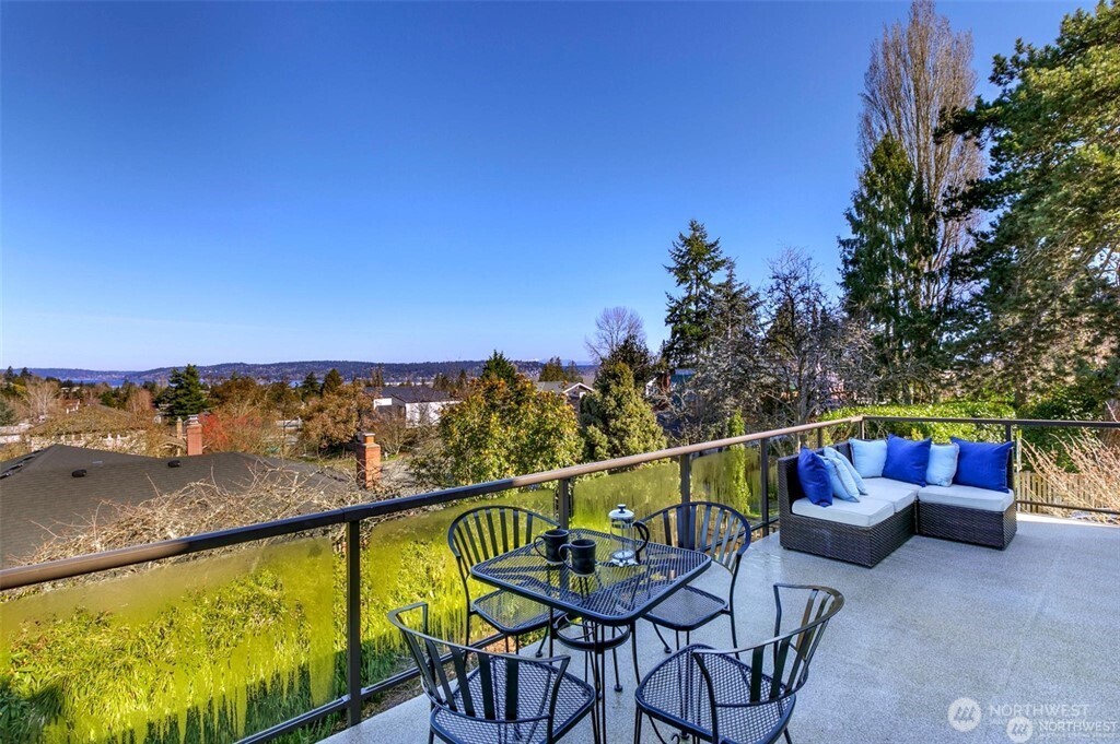 6001 60th Avenue NE Seattle WA 98115