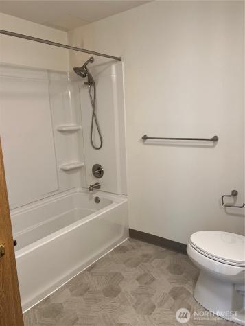 975 Aberdeen Avenue NE Renton WA 98056