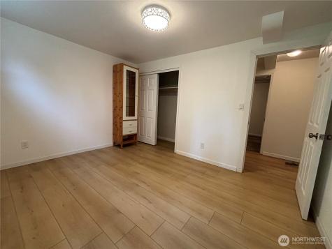 4502 E Bay Drive NW Gig Harbor WA 98335
