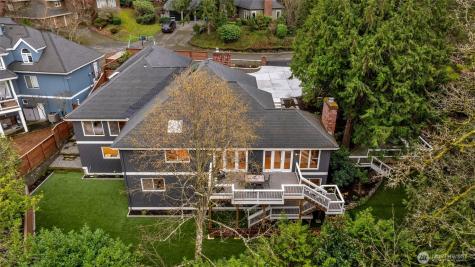 8402 SE 53rd Place Mercer Island WA 98040