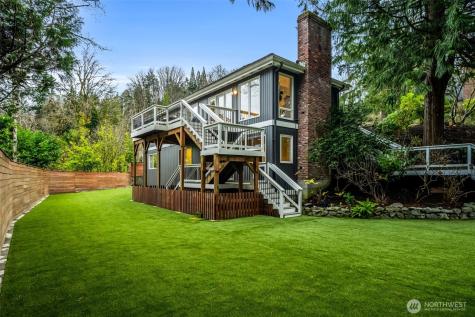 8402 SE 53rd Place Mercer Island WA 98040