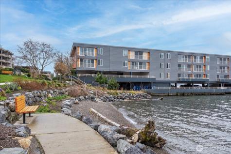 733 Lake Street S Kirkland WA 98033