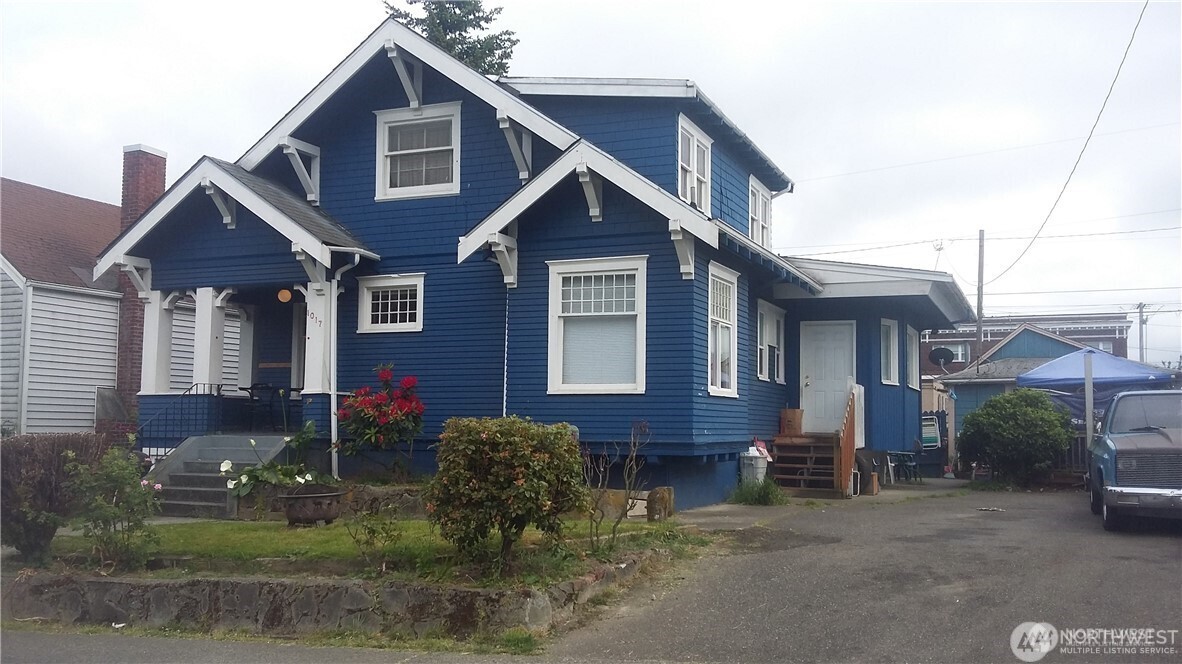 1017 4th Street Bremerton WA 98337